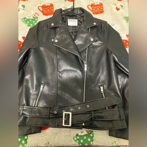 Brand: Old Navy Color: black  Size: women’s Medium